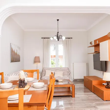 Apartman Gaia Escape, Szinarádesz