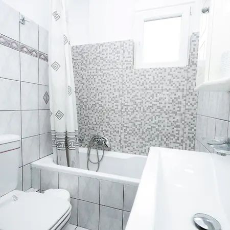 Gaia Escape, * Sinarádes